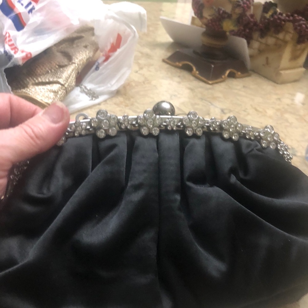 Purse - Picture 2 of 3